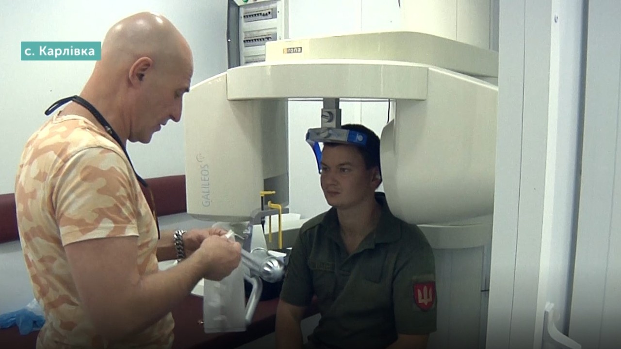 На Донеччині працює безкоштовна стоматологія для українських військових