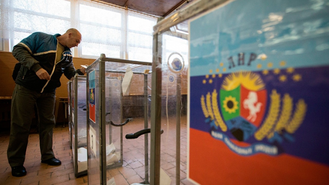 Організаторку псевдореферендуму зі Станиці Луганської звільнили від покарання